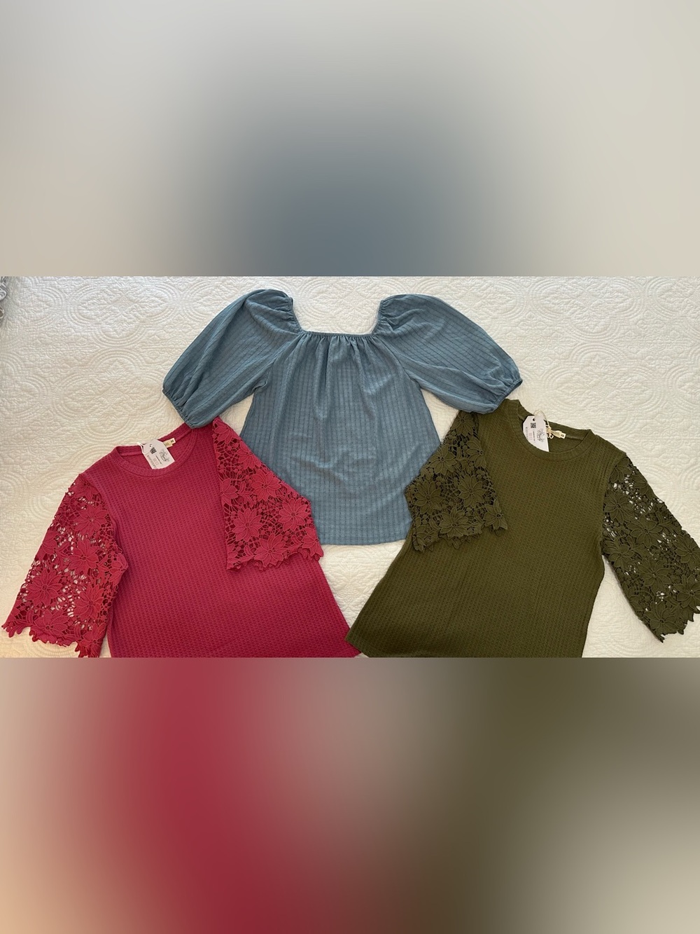 XS Boutique 3 Top Bundle – Lace & Textured Styles